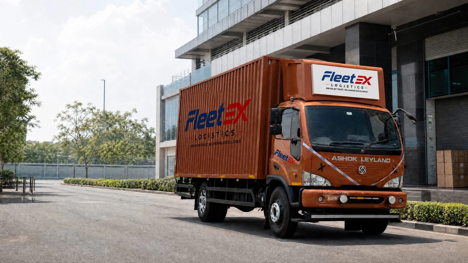 Fleetex India truck making a retail delivery in the city